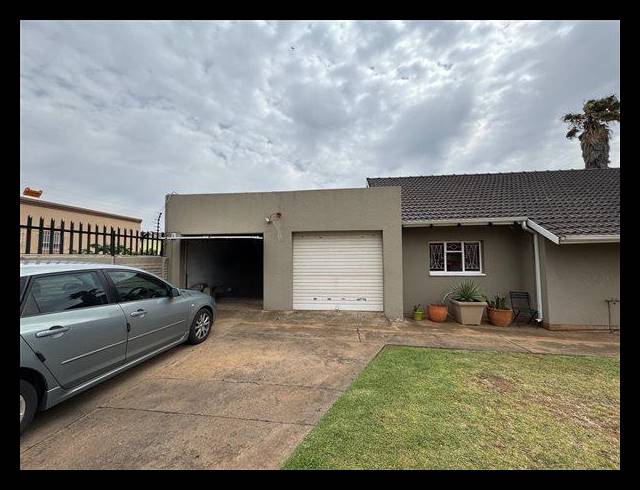 3 BEDROOM HOUSE FOR SALE IN EDLEEN